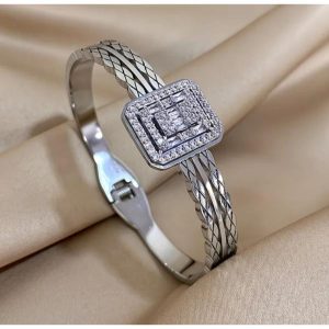 Bracelet 13