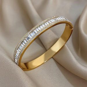 Bracelet 17